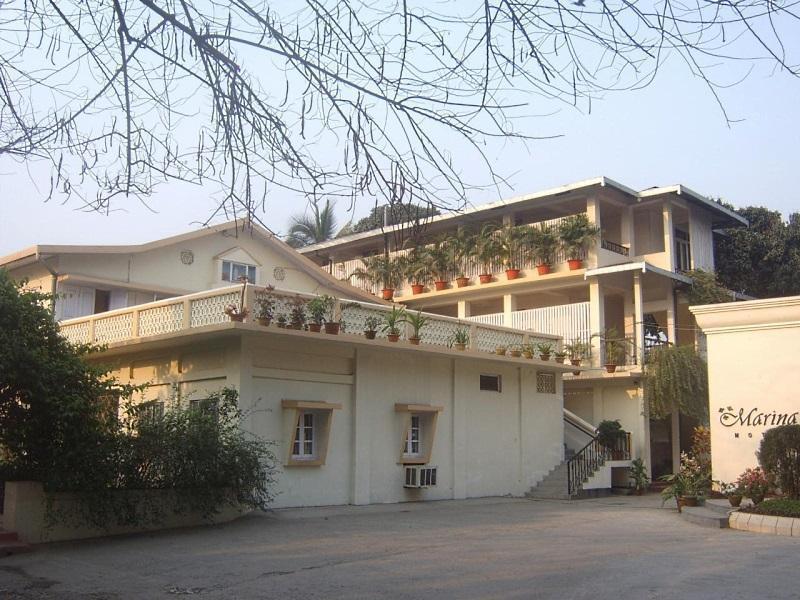 Marina'S Motel Bagdogra Exterior photo