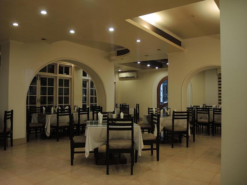 Marina'S Motel Bagdogra Exterior photo