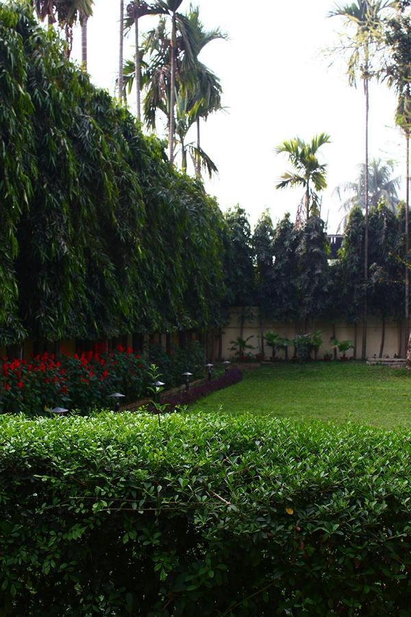 Marina'S Motel Bagdogra Exterior photo