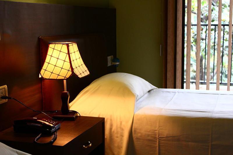 Marina'S Motel Bagdogra Exterior photo